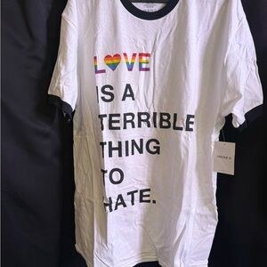 Forever 21 White and Black Graphic Tee